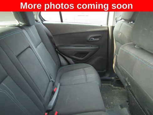 Used 2016 Chevrolet Trax LT AWD/4WD image 12
