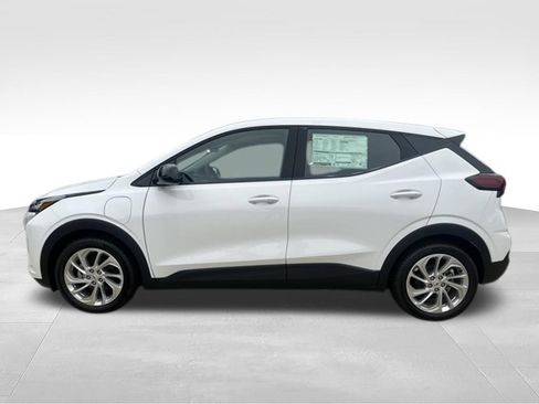 New 2027 Chevrolet Bolt LT w/ Comfort Package FWD image 2