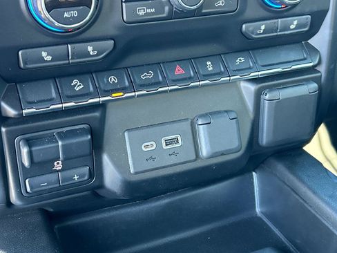 Used 2021 Chevrolet Silverado 1500 LT Trail Boss w/ Convenience Package II AWD/4WD image 25