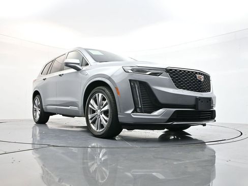 Used 2023 Cadillac XT6 Premium Luxury image 38