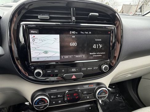 Used 2021 Kia Soul EX FWD image 24