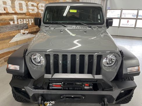 Used 2023 Jeep Wrangler Sport S image 8