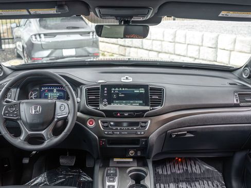 Used 2022 Honda Passport TrailSport image 30