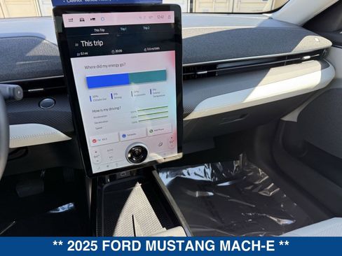 Certified 2025 Ford Mustang Mach-E Premium image 28