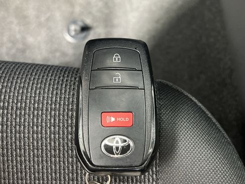 Used 2023 Toyota Prius LE FWD image 36