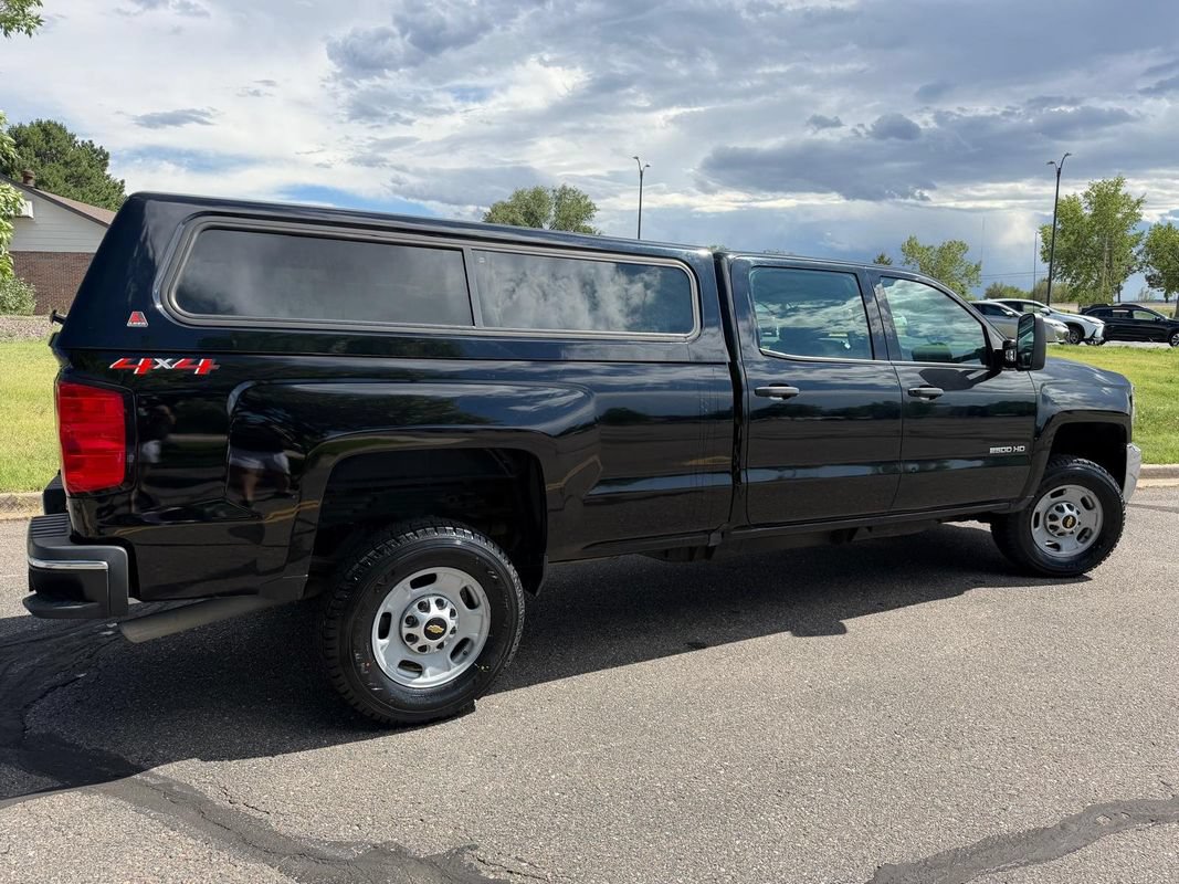Used 2018 Chevrolet Silverado 2500 W/T AWD/4WD image 4