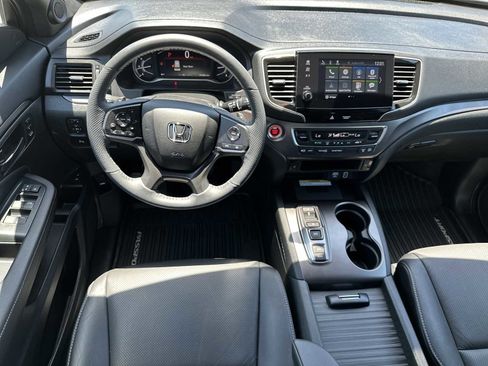 Used 2023 Honda Passport EX-L image 11