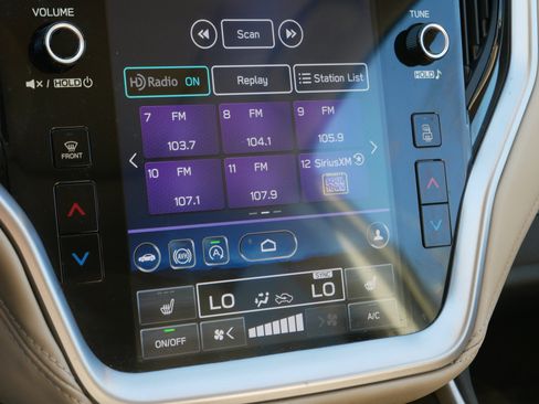 Used 2022 Subaru Outback Premium image 23