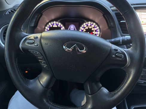 Used 2020 INFINITI QX60 Luxe w/ Essential Package image 17