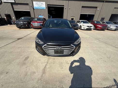 Used 2018 Hyundai Elantra SEL w/ Cargo Package image 16