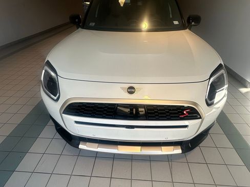 Used 2025 MINI Cooper Countryman S w/ Comfort Package Max image 7