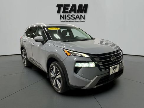 Certified 2024 Nissan Rogue SL w/ SL Premium Package AWD/4WD image 1