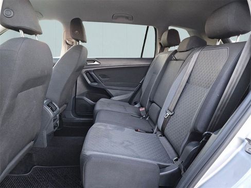 Used 2021 Volkswagen Tiguan S image 26