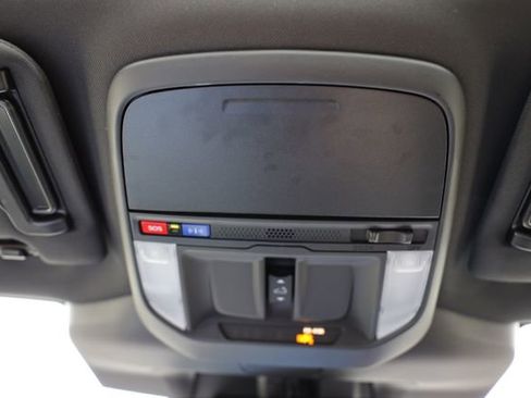 Used 2025 Subaru Forester Premium w/ Convenience Package #1 AWD/4WD image 43