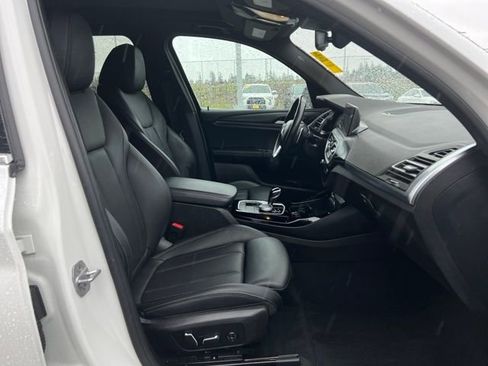 Used 2024 BMW X3 sDrive30i w/ Convenience Package image 11