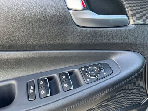 Used 2023 Hyundai Santa Fe SEL FWD image 5