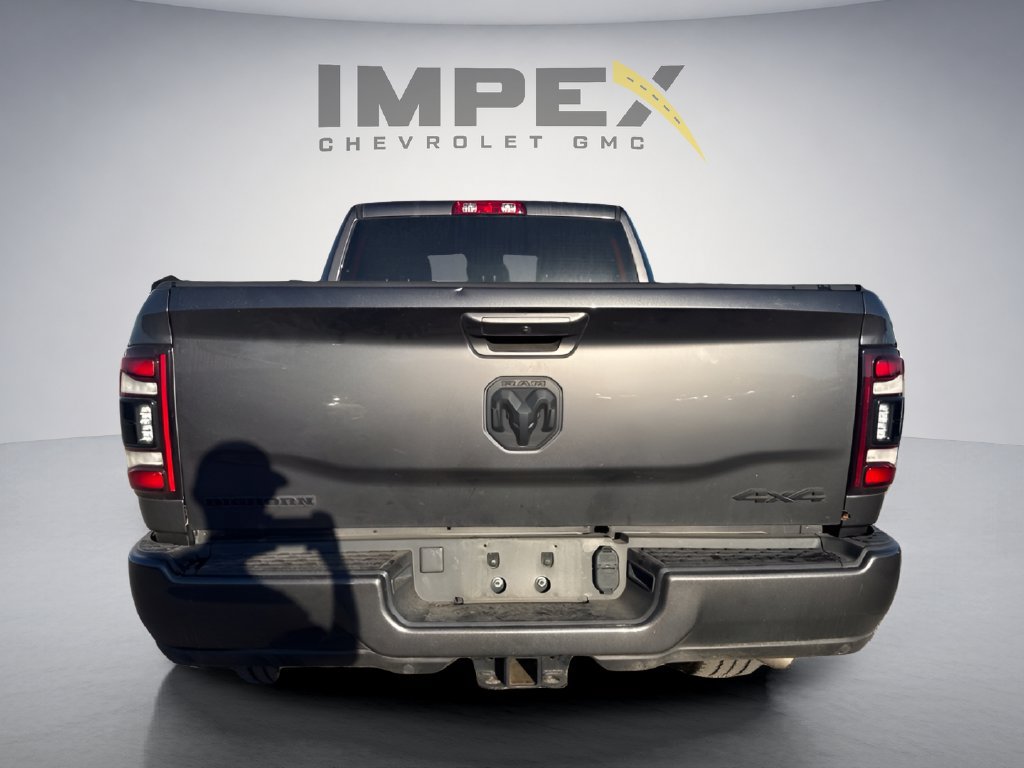 Used 2024 RAM 2500 Big Horn w/ Night Edition AWD/4WD image 4