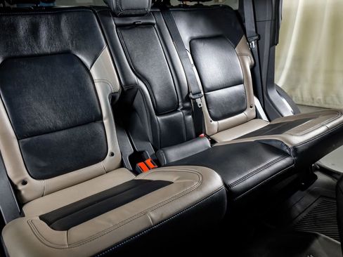 Used 2022 Ford Bronco Wildtrak image 30