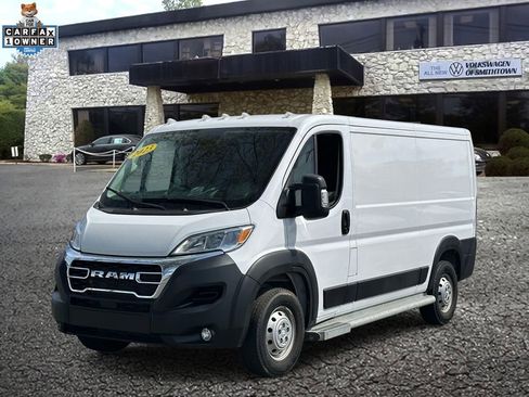 Used 2023 RAM ProMaster 2500 FWD image 2
