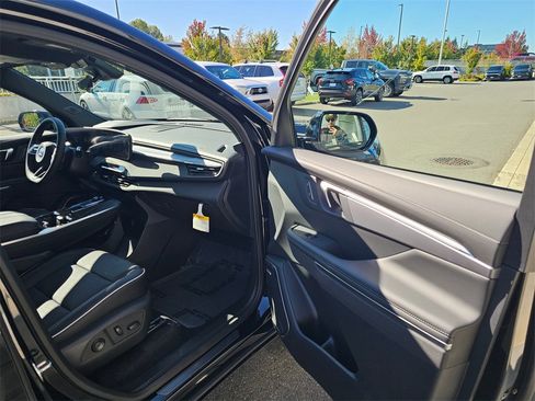 New 2026 Buick Enclave Sport Touring w/ Power Package image 12