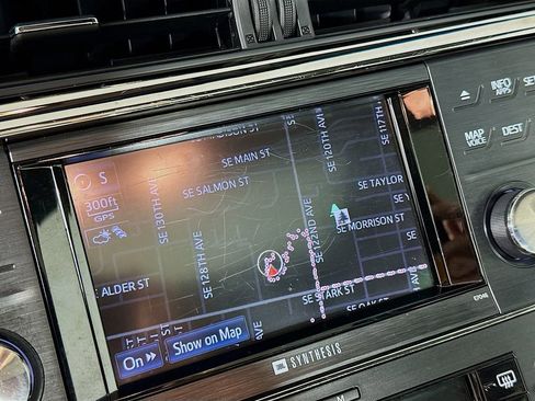 Used 2013 Toyota Avalon Limited image 14