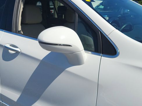 Used 2019 Buick Envision Essence FWD image 9