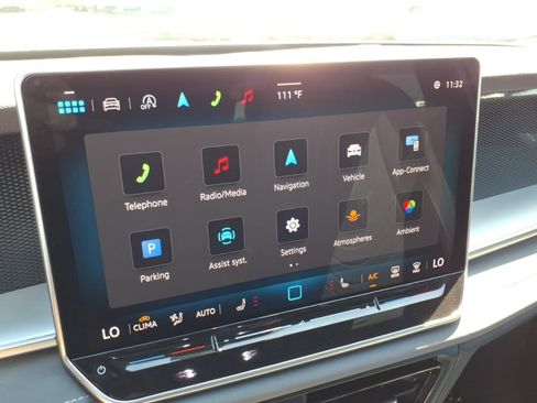 New 2026 Volkswagen Tiguan SE R-Line FWD image 17