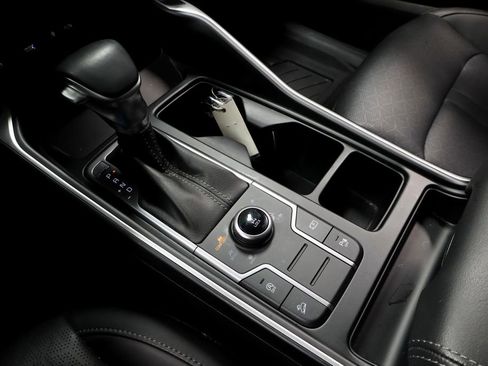 Used 2023 Kia Sorento S w/ Panoramic Sunroof Package image 38