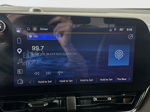 Used 2025 Chevrolet Equinox RS w/ Safety and Technology Package AWD/4WD image 15