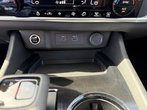 Certified 2023 Nissan Rogue SV w/ SV Premium B Package AWD/4WD image 28
