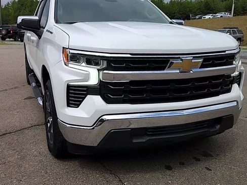 Used 2022 Chevrolet Silverado 1500 LT w/ All Star Edition Plus image 2