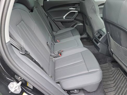 Certified 2025 Audi Q5 Premium w/ Premium Plus AWD/4WD image 23