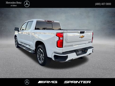 Used 2025 Chevrolet Silverado 1500 High Country image 3