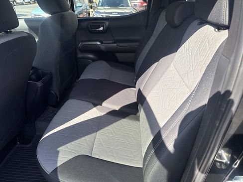 Used 2023 Toyota Tacoma TRD Off-Road image 16