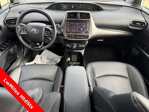 Used 2021 Toyota Prius FWD image 13