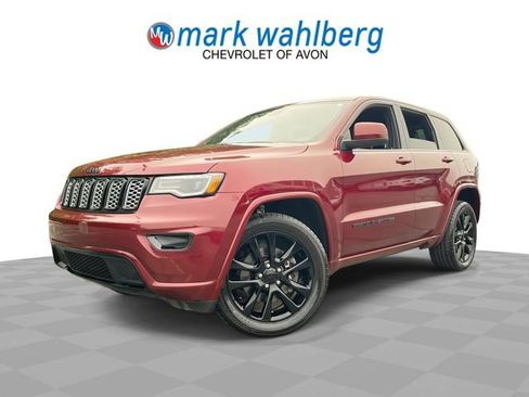 Used 2021 Jeep Grand Cherokee Laredo X AWD/4WD image 1