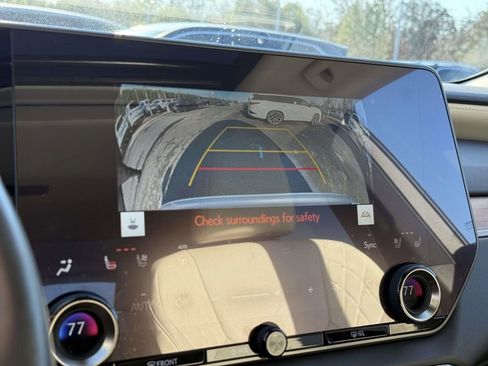 Used 2023 Lexus RX 350h image 11