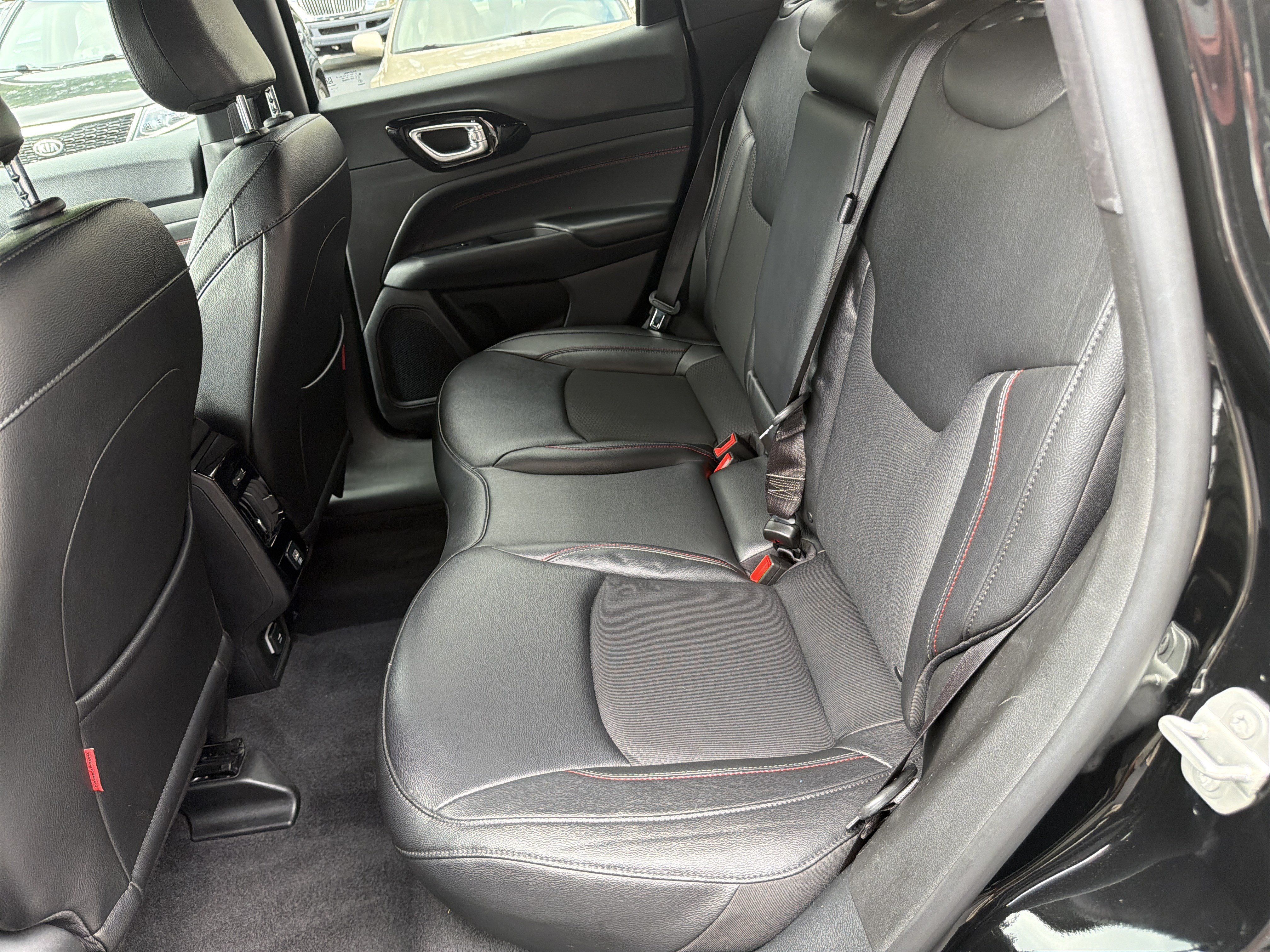 Used 2024 Jeep Compass Trailhawk AWD/4WD image 20