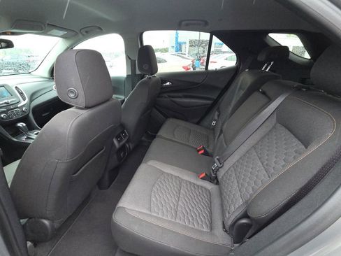 Used 2018 Chevrolet Equinox LT FWD image 28