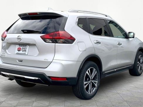 Used 2018 Nissan Rogue SL image 5
