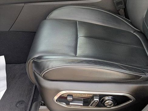 Used 2023 Jeep Grand Cherokee L Overland w/ Luxury Tech Group IV image 17