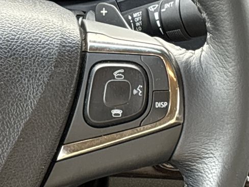 Used 2015 Toyota Avalon XLE image 22