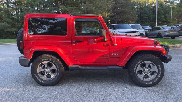 Used 2018 Jeep Wrangler Sahara w/ Connectivity Group AWD/4WD image 11