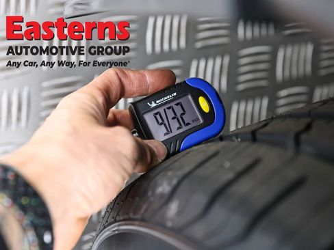 Used 2022 Tesla Model Y Long Range image 23