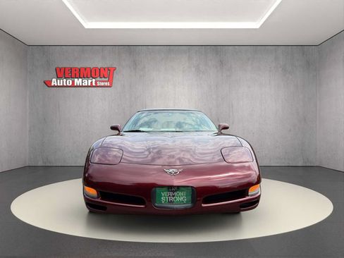 Used 2003 Chevrolet Corvette Coupe w/ Preferred Equipment Group RWD image 2