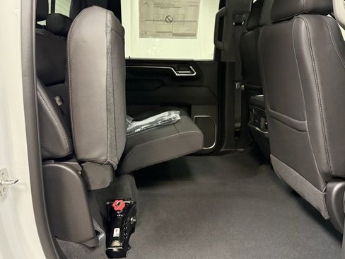 New 2026 GMC Sierra 2500 SLT image 19