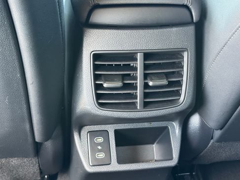 Used 2024 Kia Seltos EX FWD image 13