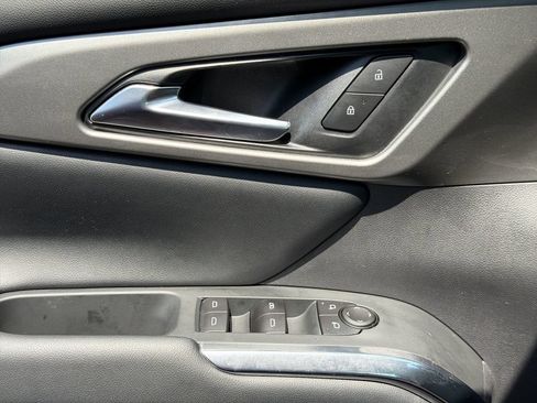 Used 2026 Chevrolet Traverse LT FWD image 22