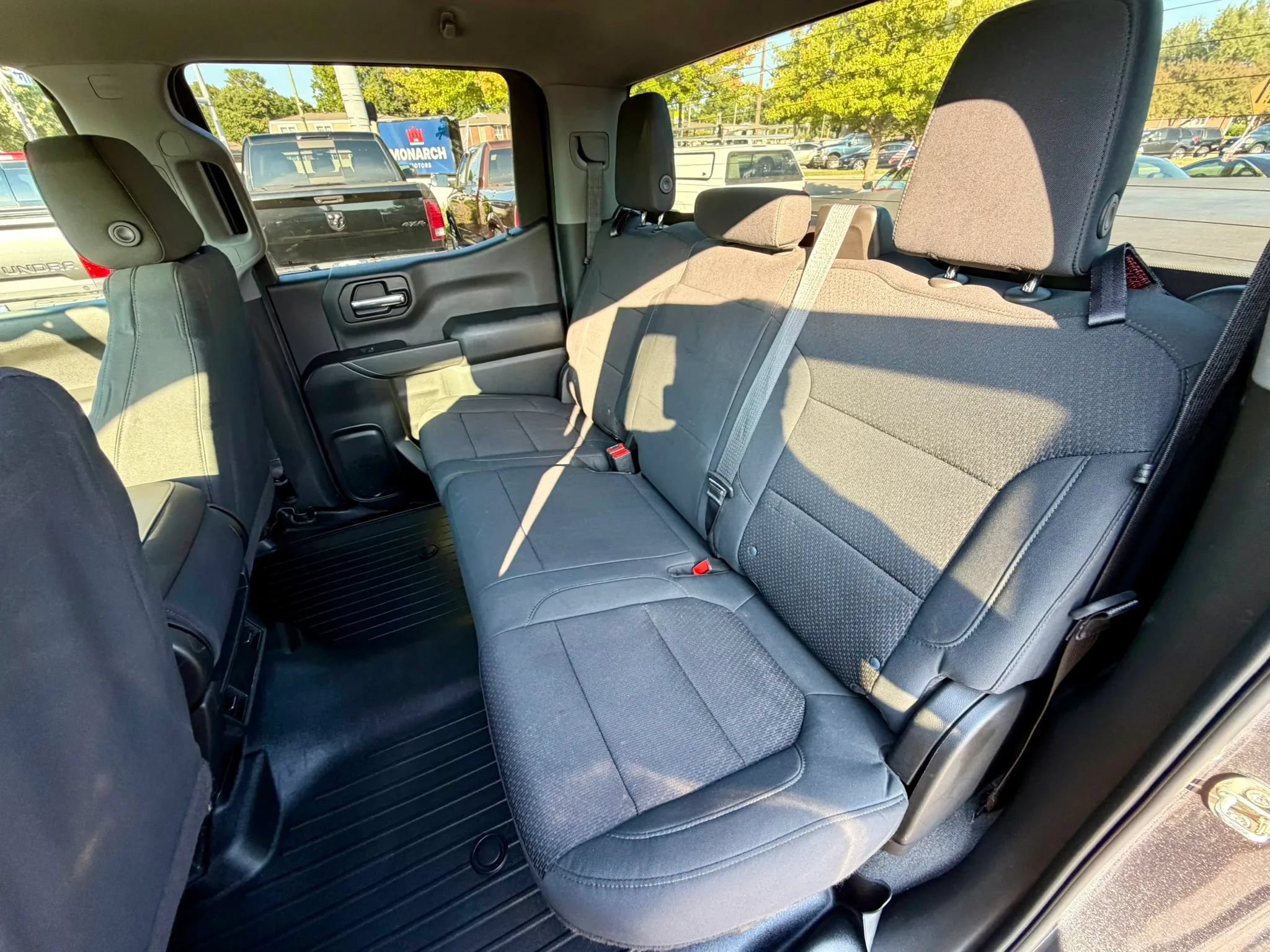 Used 2020 Chevrolet Silverado 1500 Custom Trail Boss w/ Custom Convenience Package AWD/4WD image 9