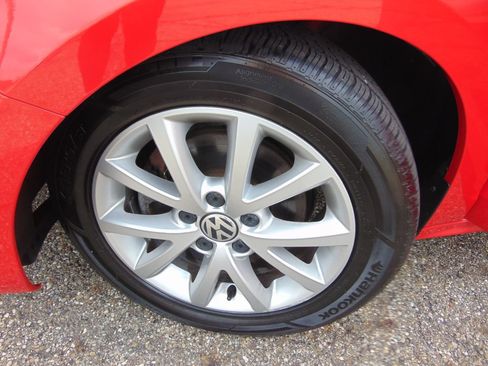 Used 2014 Volkswagen Jetta SE FWD image 25